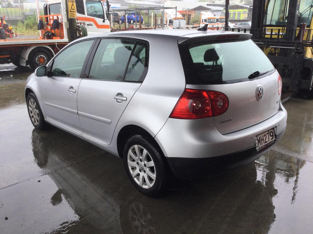 Photo '5' of Volkswagen Golf