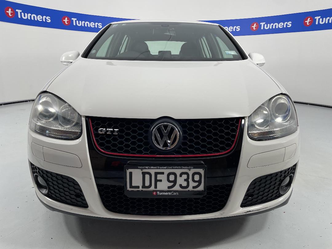 Photo '2' of Volkswagen Golf Photo '2' of Volkswagen Golf