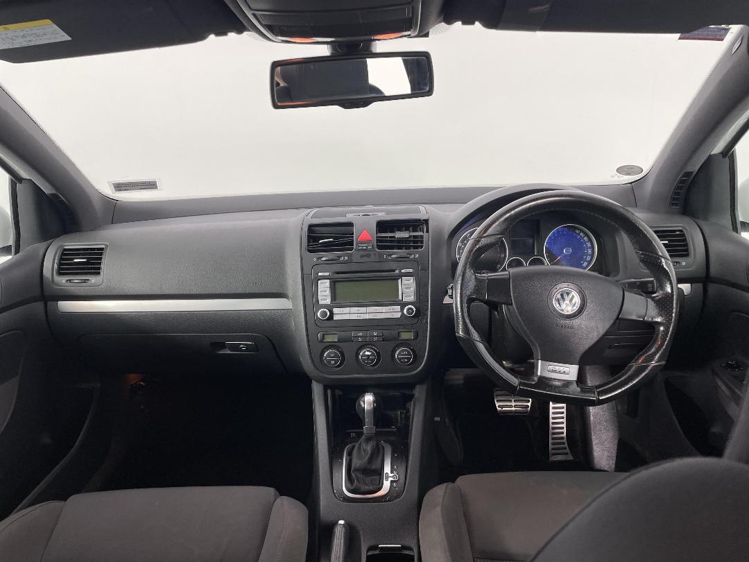 Photo '17' of Volkswagen Golf Photo '17' of Volkswagen Golf