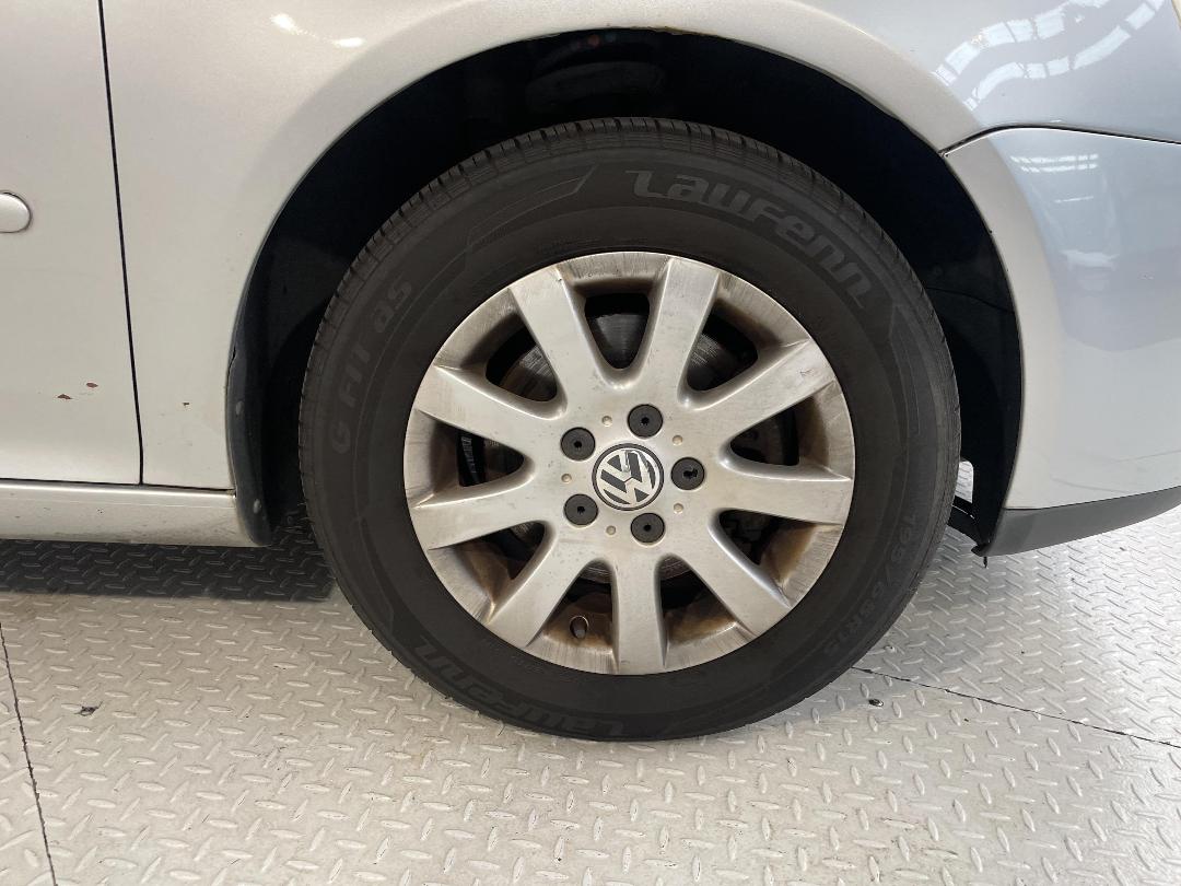 Photo '2' of Volkswagen Golf Photo '2' of Volkswagen Golf