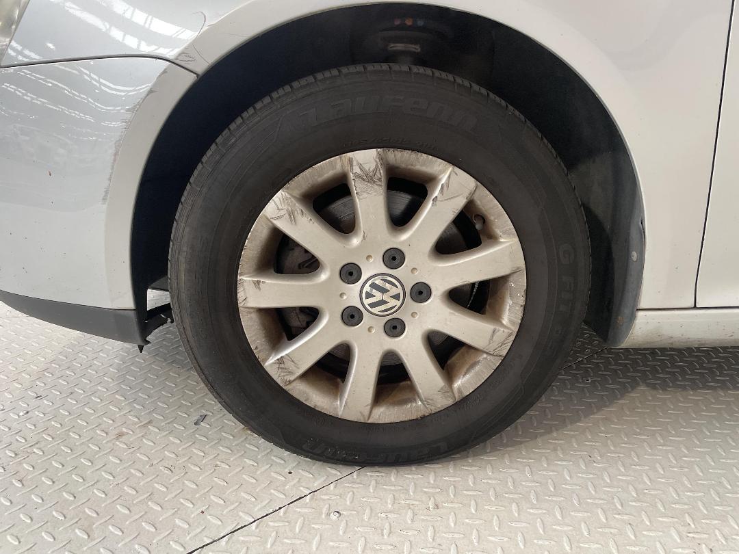 Photo '5' of Volkswagen Golf Photo '5' of Volkswagen Golf