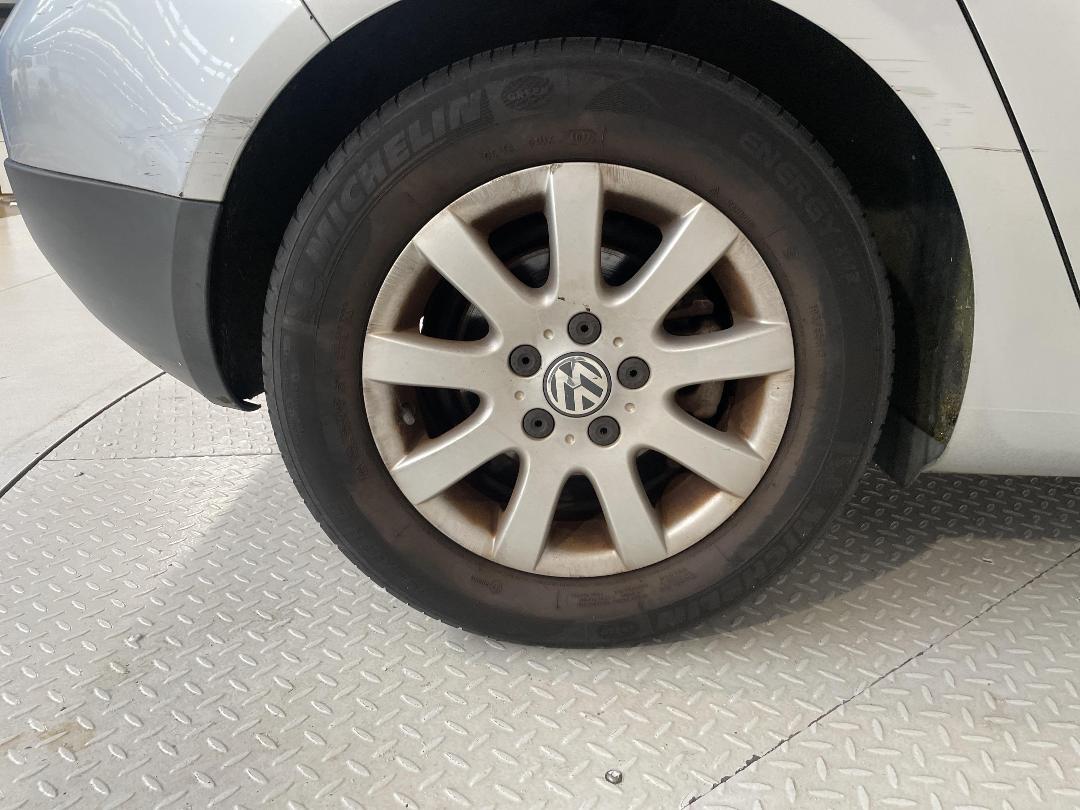 Photo '8' of Volkswagen Golf Photo '8' of Volkswagen Golf