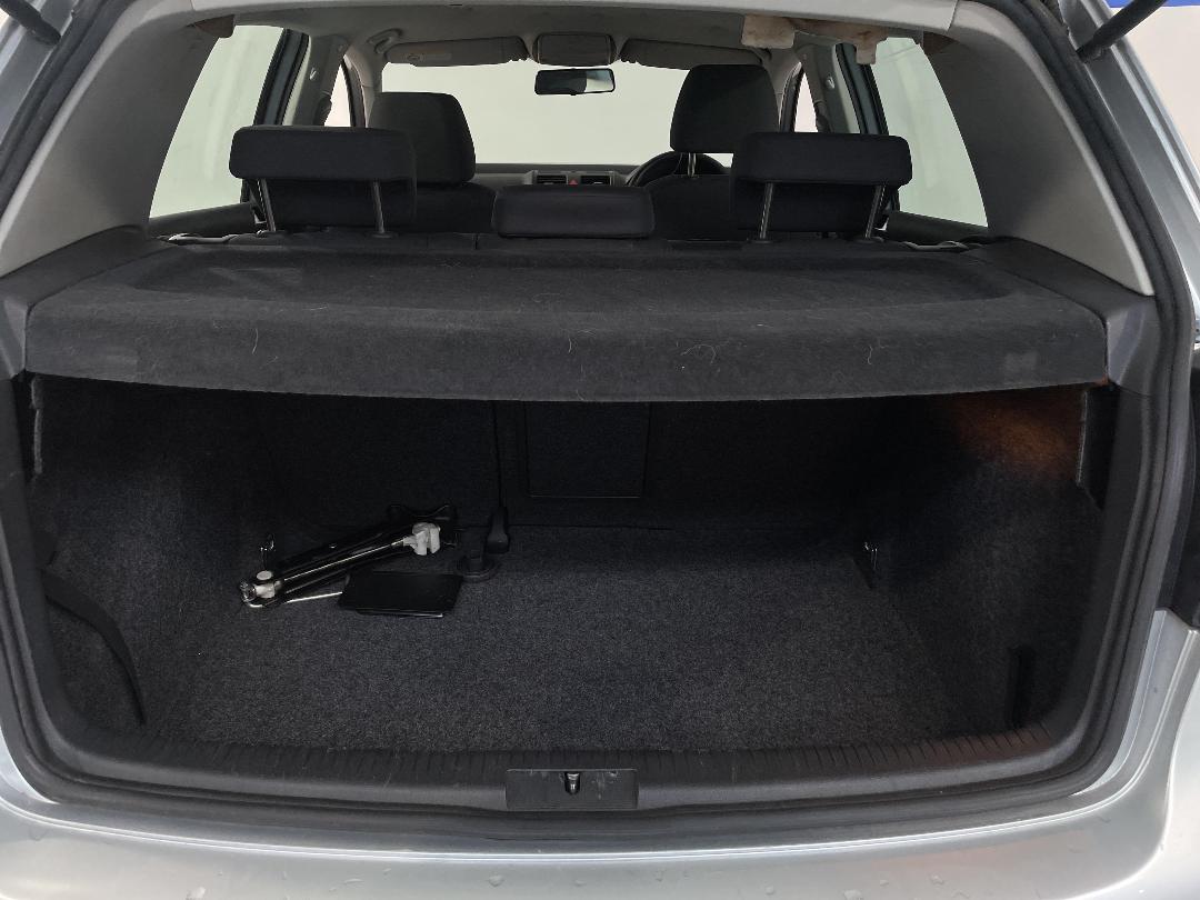 Photo '12' of Volkswagen Golf Photo '12' of Volkswagen Golf