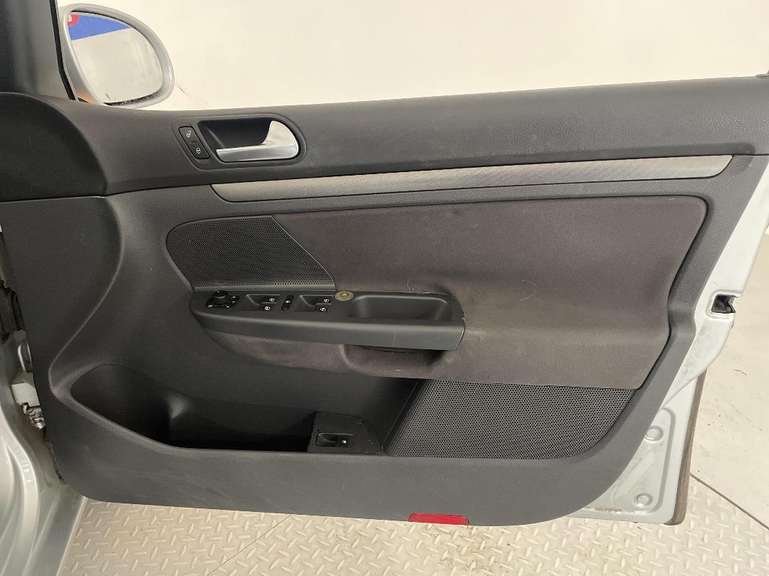 Photo '13' of Volkswagen Golf Photo '13' of Volkswagen Golf