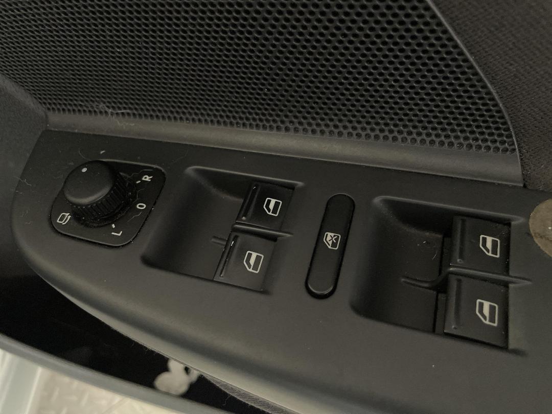 Photo '21' of Volkswagen Golf Photo '21' of Volkswagen Golf