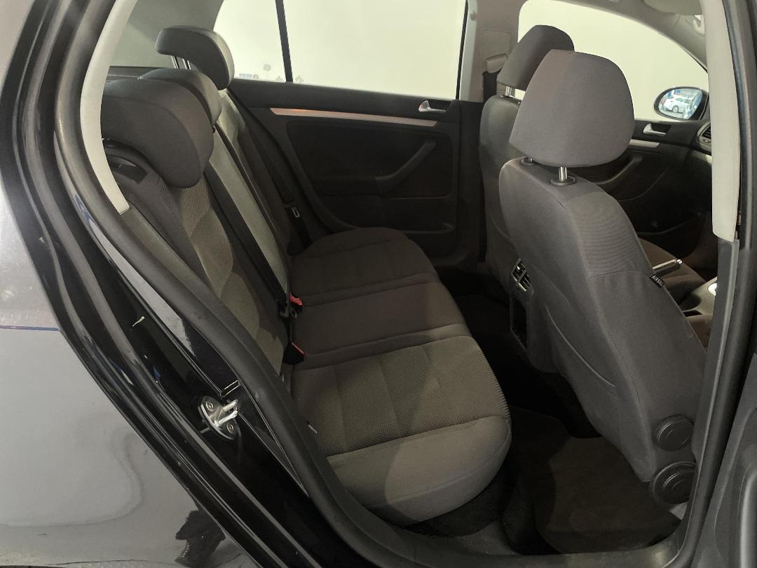 Photo '20' of Volkswagen Golf Photo '20' of Volkswagen Golf