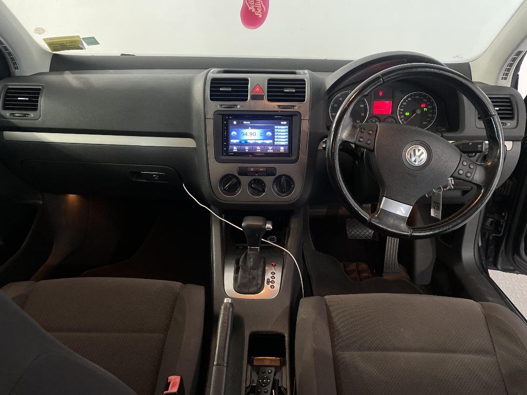 Photo '17' of Volkswagen Golf Photo '17' of Volkswagen Golf