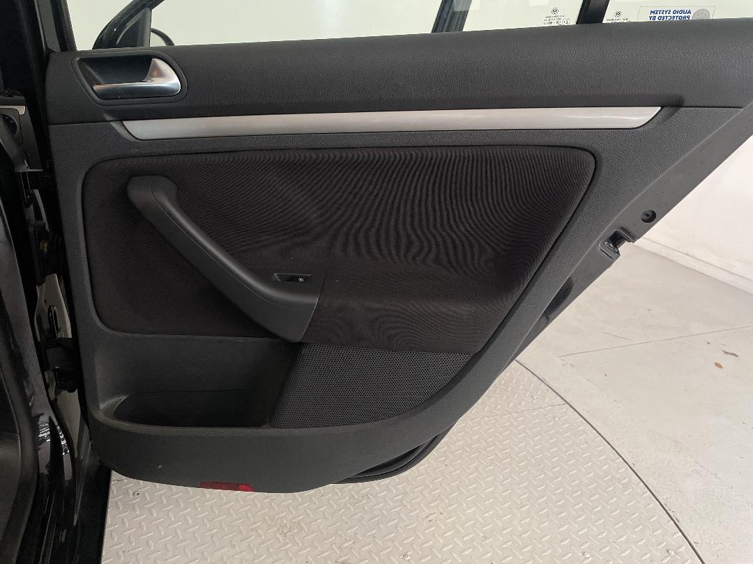 Photo '19' of Volkswagen Golf Photo '19' of Volkswagen Golf