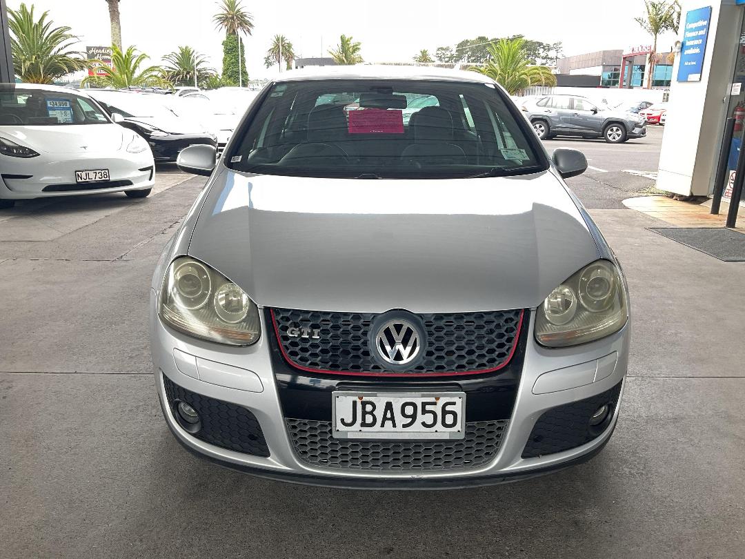 Photo '3' of Volkswagen Golf