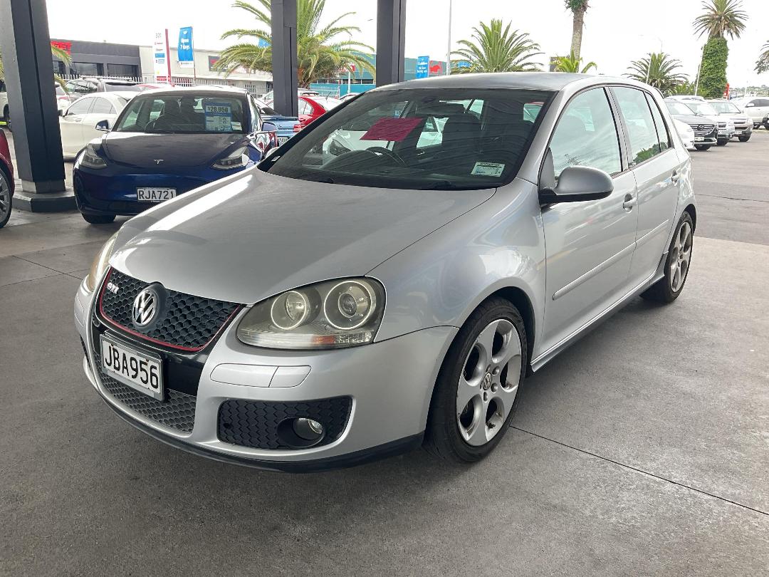 Photo '4' of Volkswagen Golf