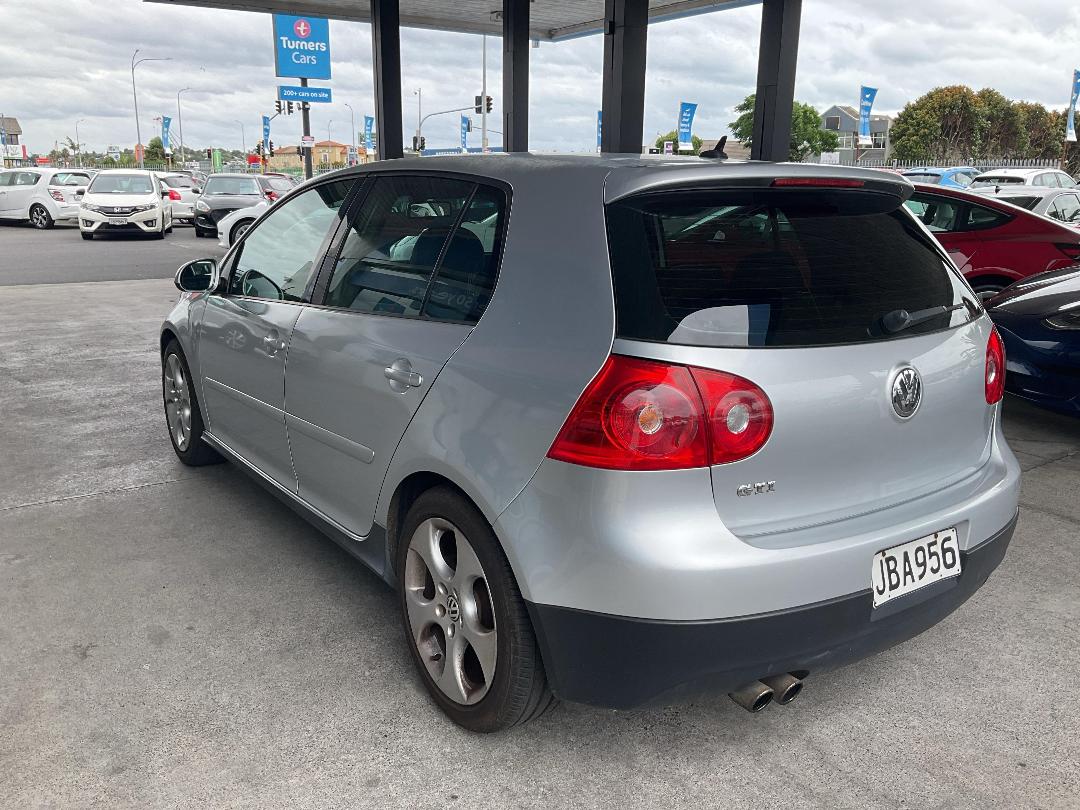 Photo '10' of Volkswagen Golf
