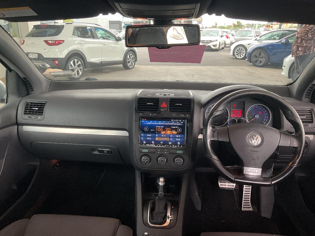 Photo '19' of Volkswagen Golf