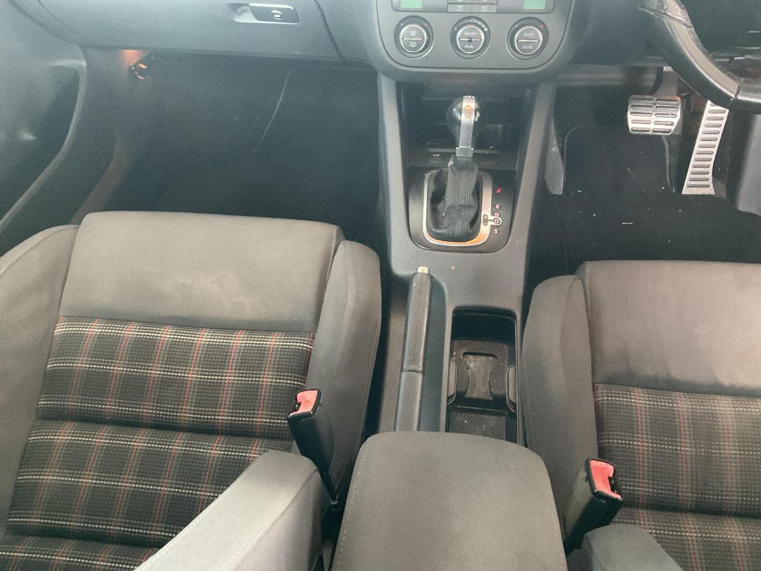 Photo '20' of Volkswagen Golf