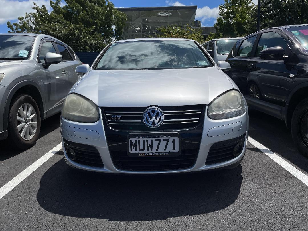 Photo '2' of Volkswagen Golf Photo '2' of Volkswagen Golf