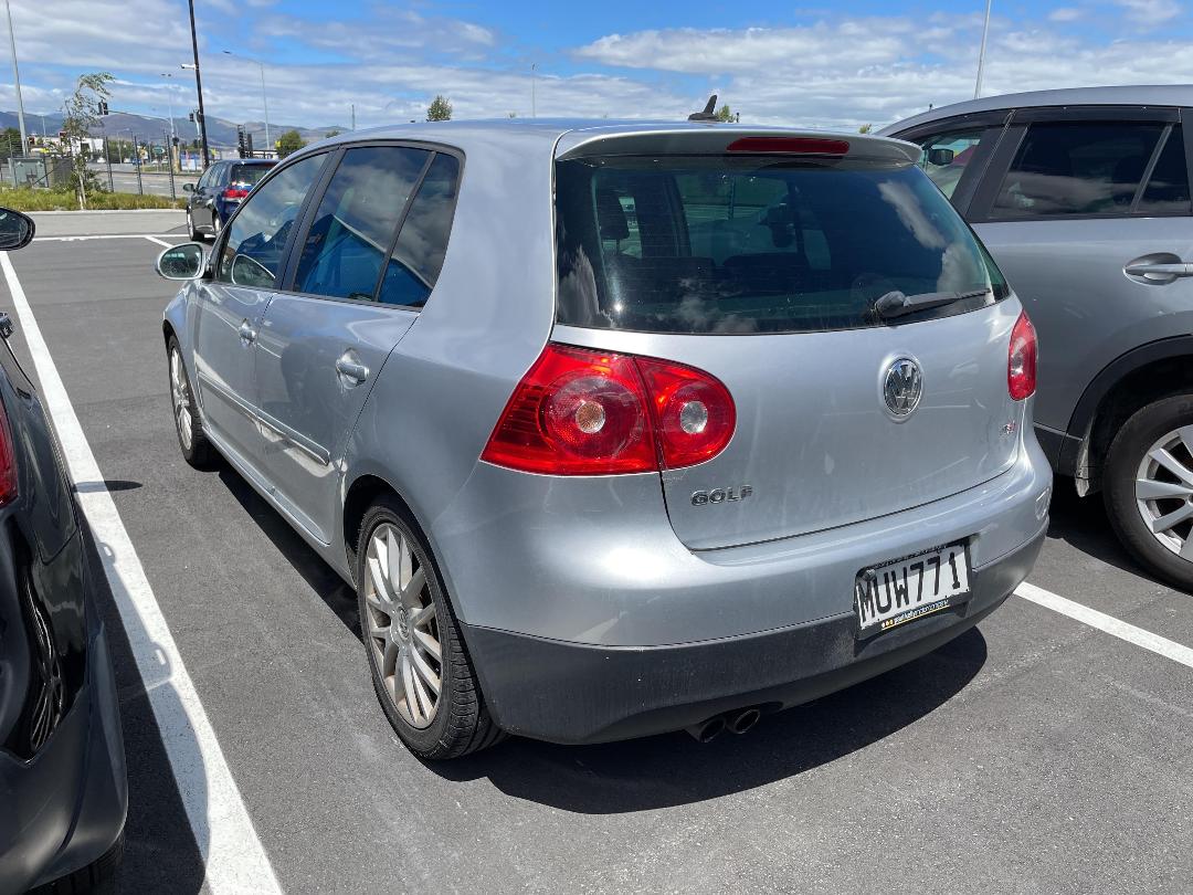 Photo '4' of Volkswagen Golf Photo '4' of Volkswagen Golf