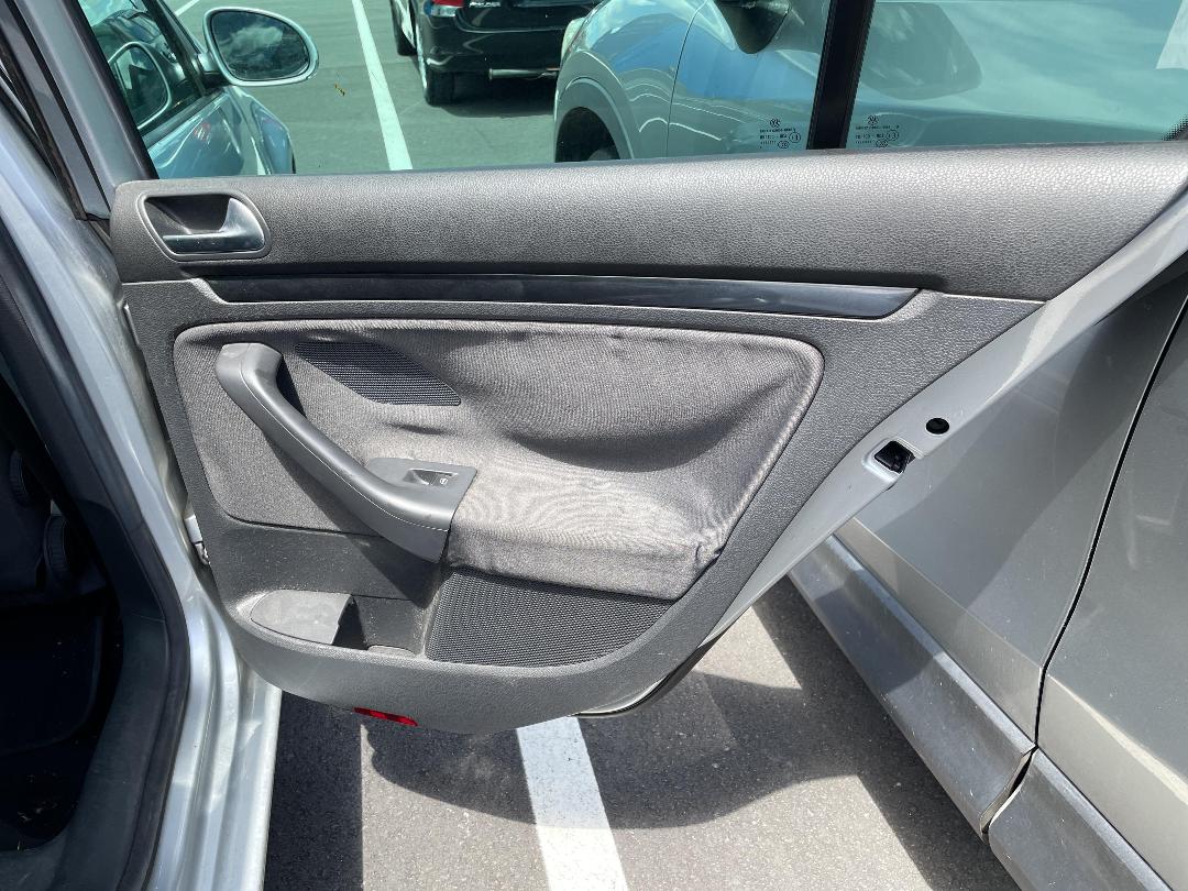 Photo '17' of Volkswagen Golf Photo '17' of Volkswagen Golf