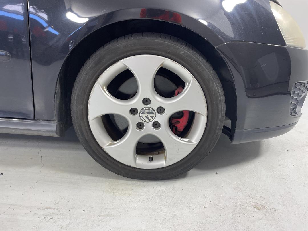 Photo '9' of Volkswagen Golf