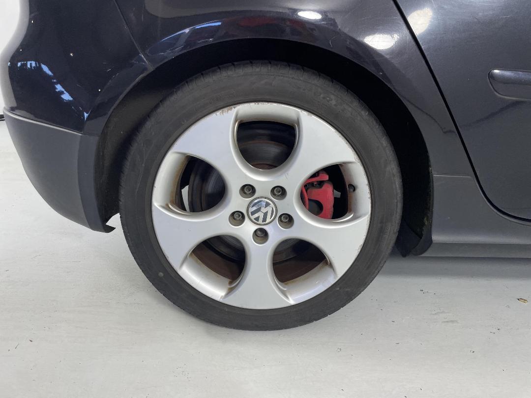 Photo '12' of Volkswagen Golf