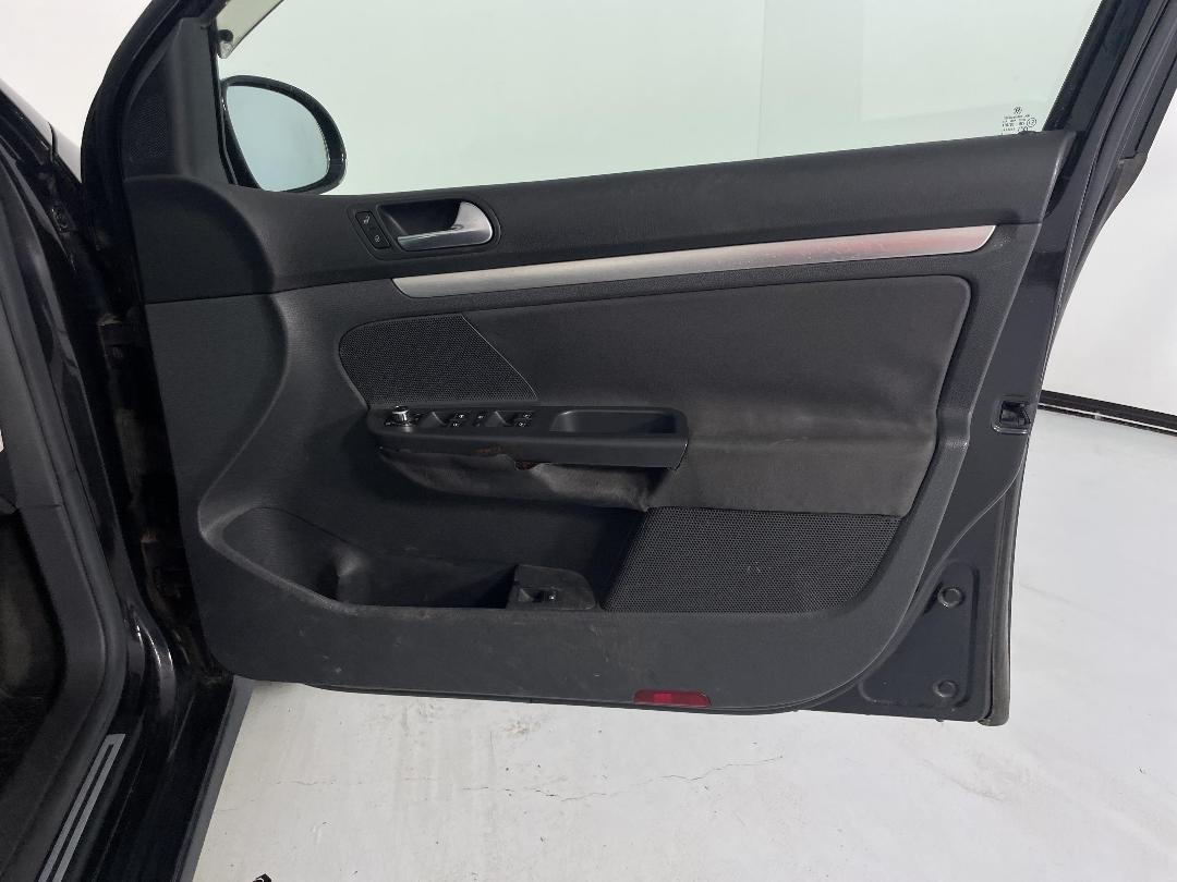 Photo '15' of Volkswagen Golf