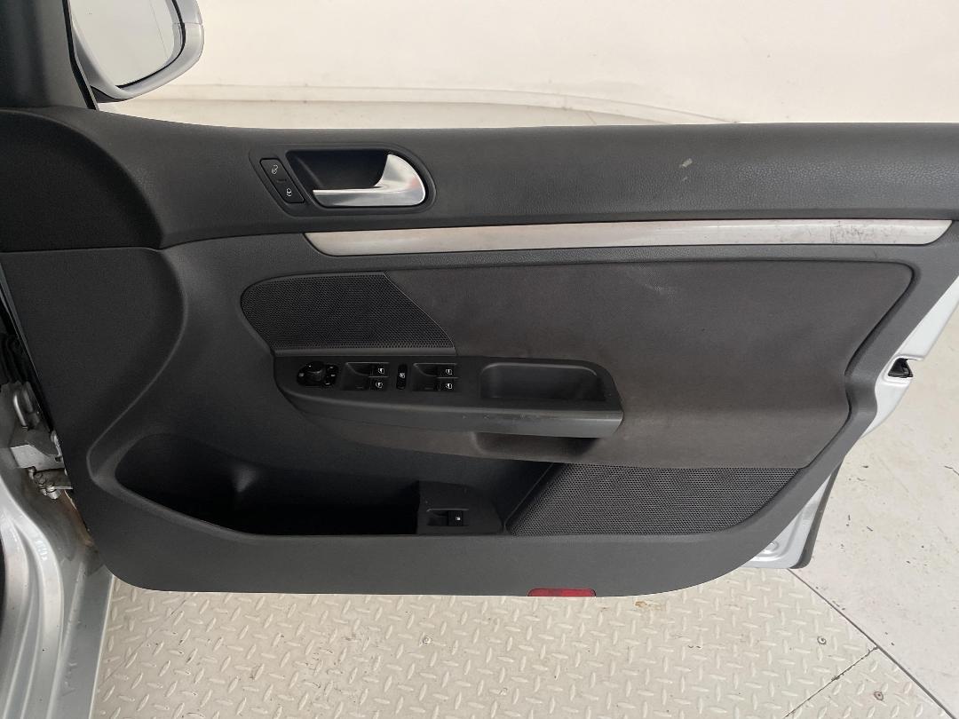 Photo '15' of Volkswagen Golf