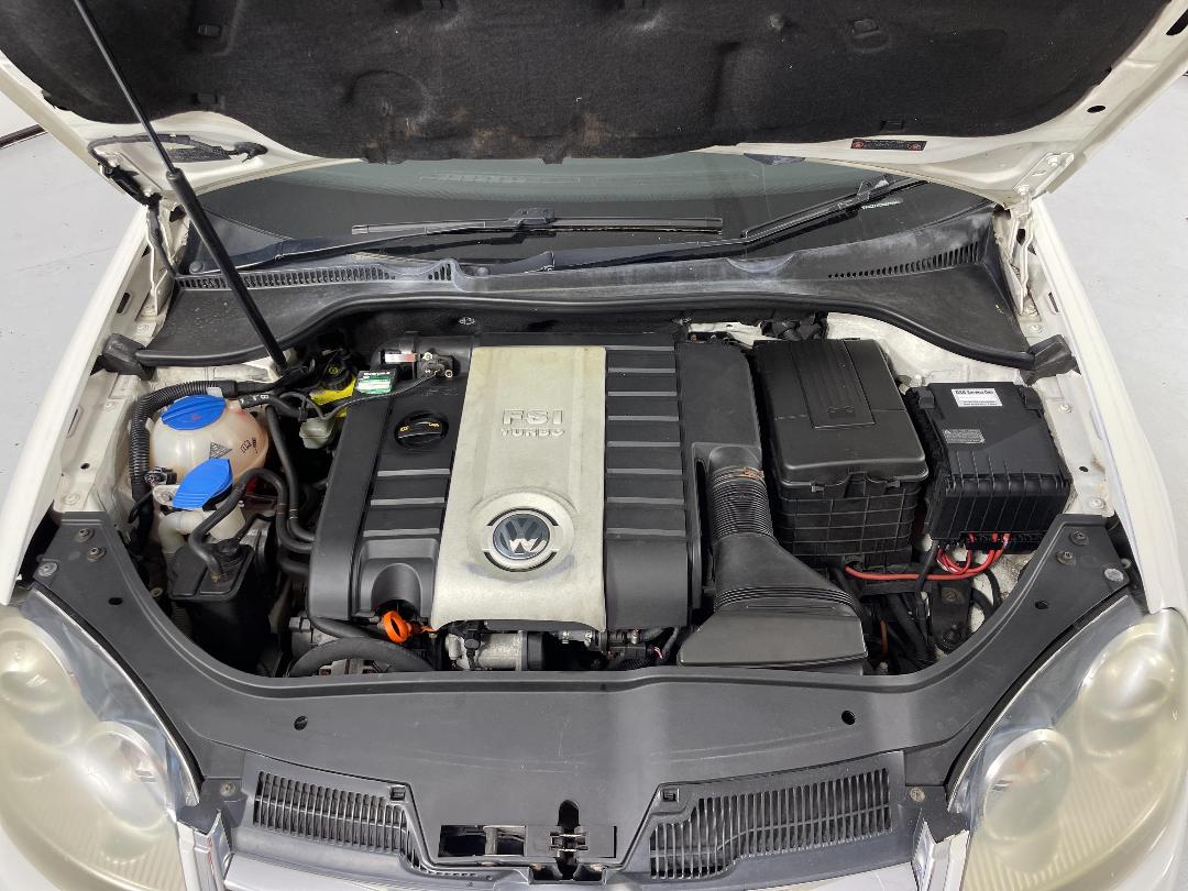 Photo '13' of Volkswagen Golf