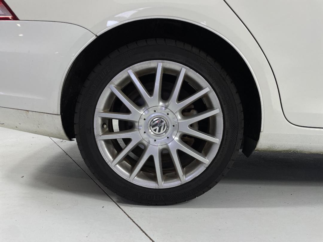 Photo '12' of Volkswagen Golf