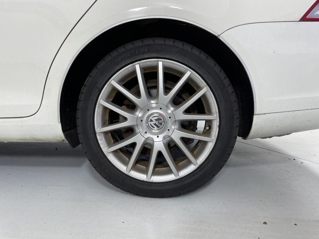 Photo '11' of Volkswagen Golf