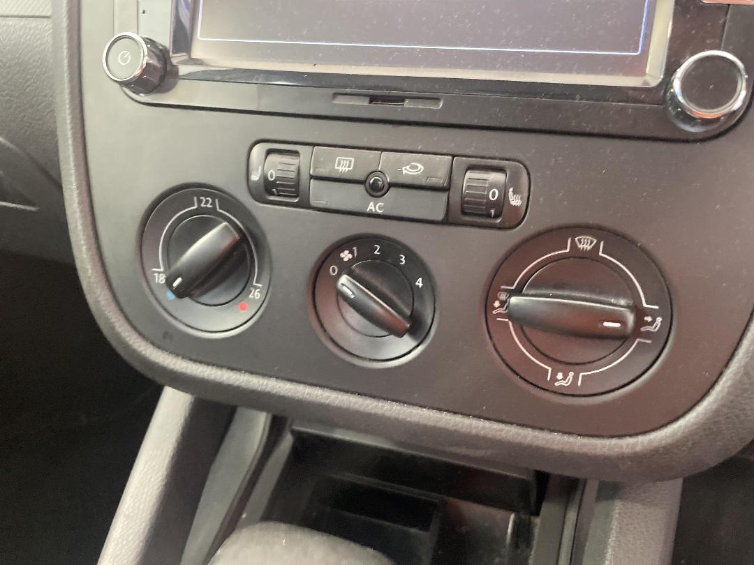 Photo '29' of Volkswagen Golf Photo '29' of Volkswagen Golf