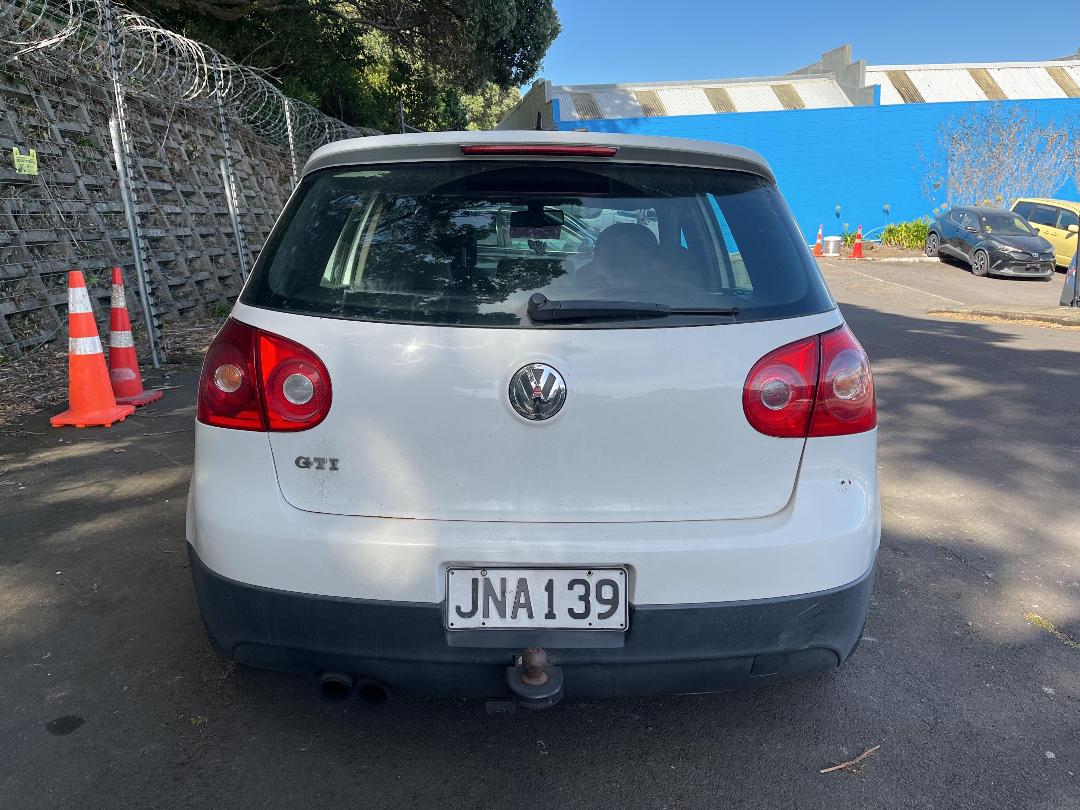 Photo '5' of Volkswagen Golf GTI