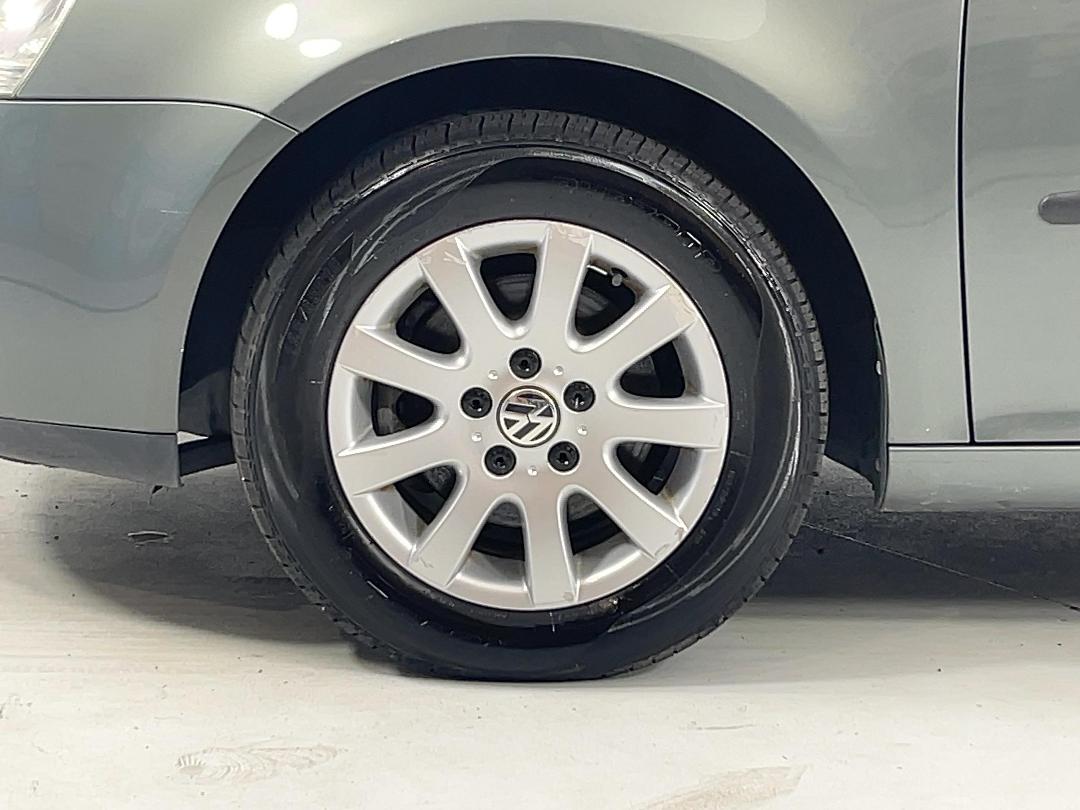 Photo '10' of Volkswagen Golf