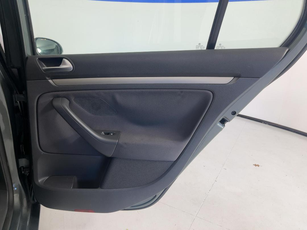 Photo '19' of Volkswagen Golf