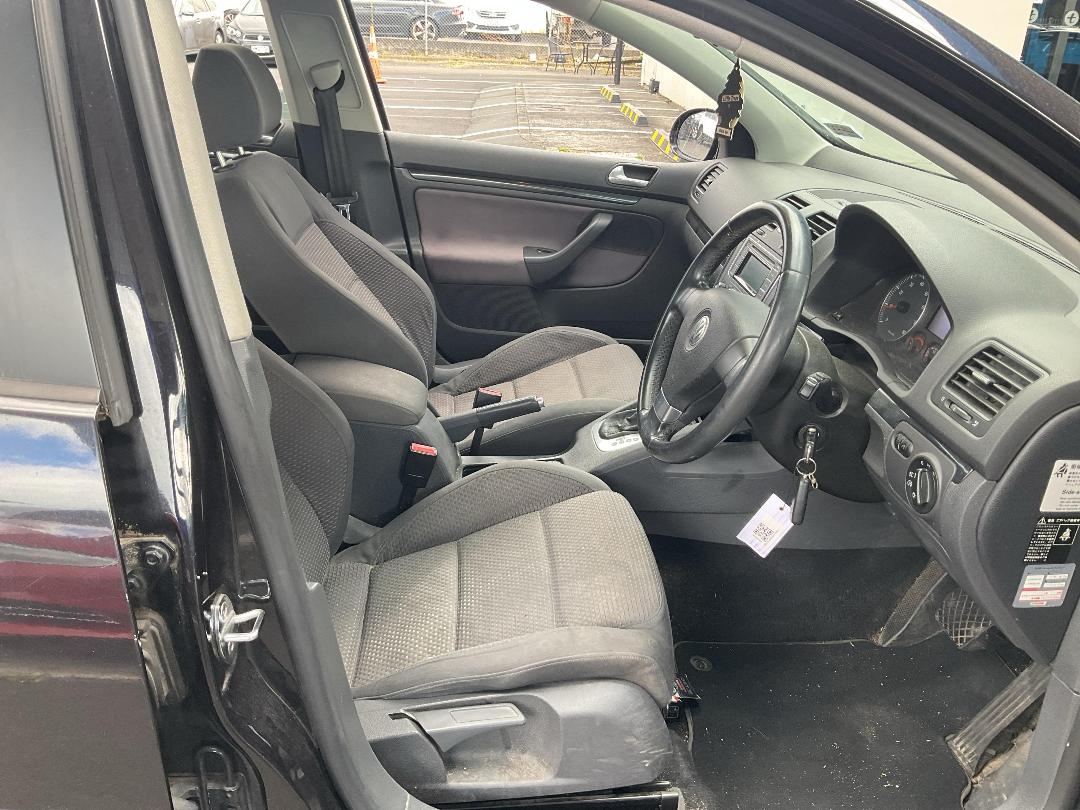 Photo '14' of Volkswagen Golf