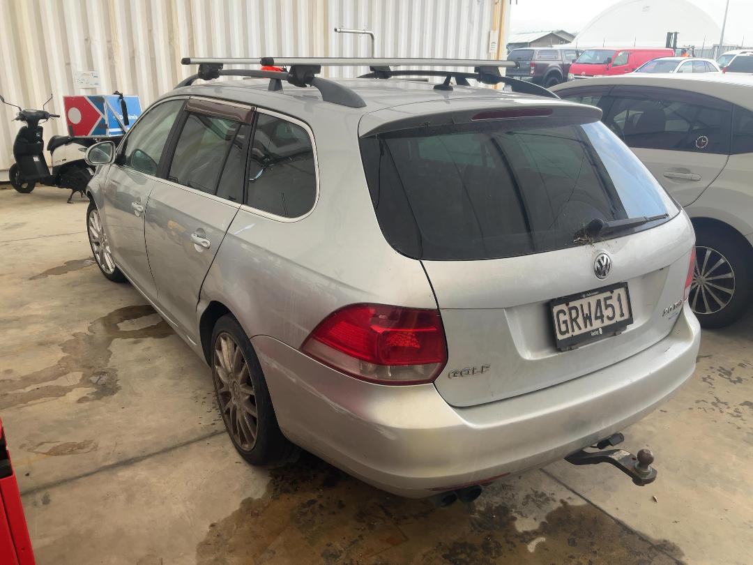 Photo '4' of Volkswagen Golf