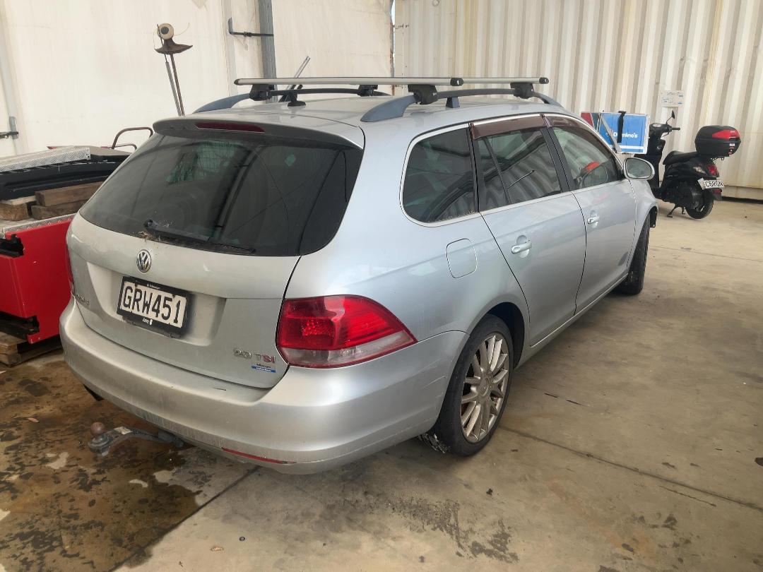 Photo '6' of Volkswagen Golf