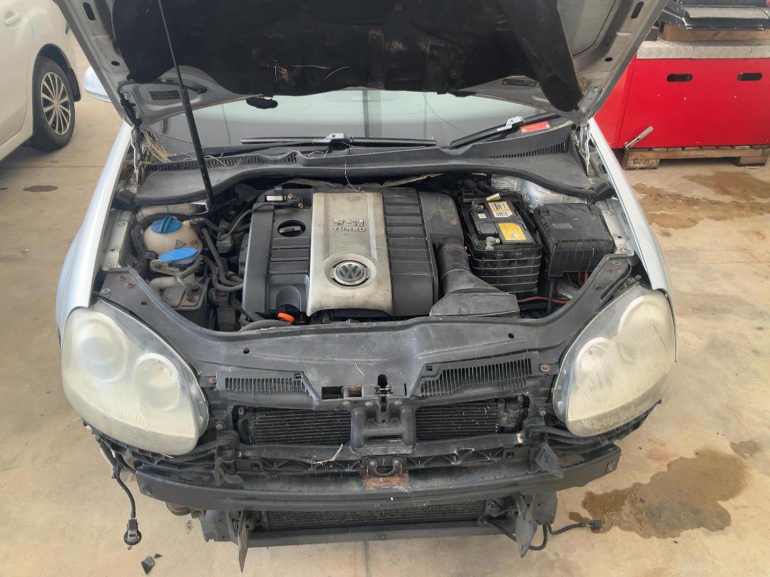 Photo '13' of Volkswagen Golf