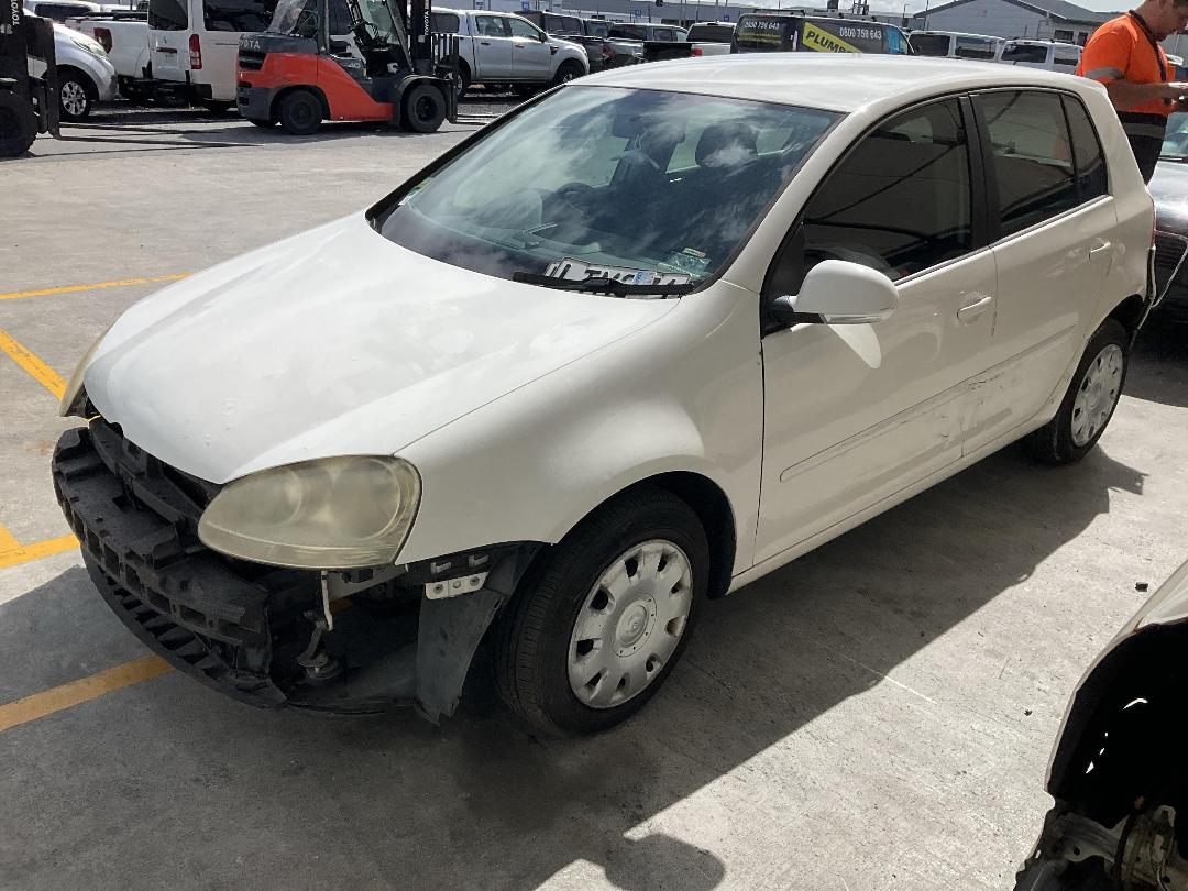 Photo '8' of Volkswagen Golf