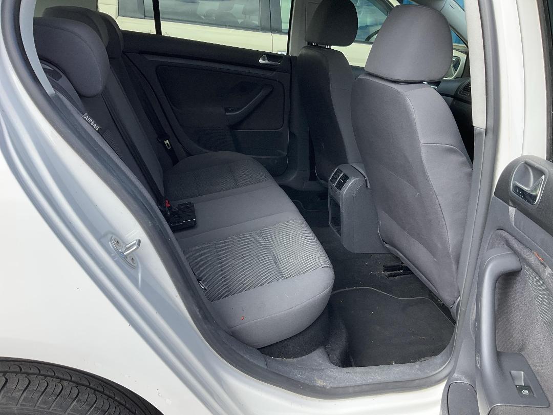 Photo '19' of Volkswagen Golf