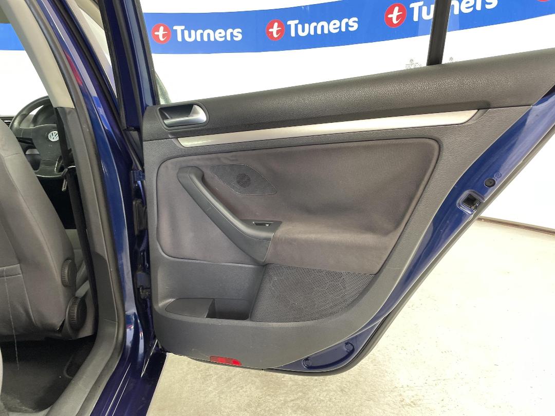 Photo '19' of Volkswagen Golf