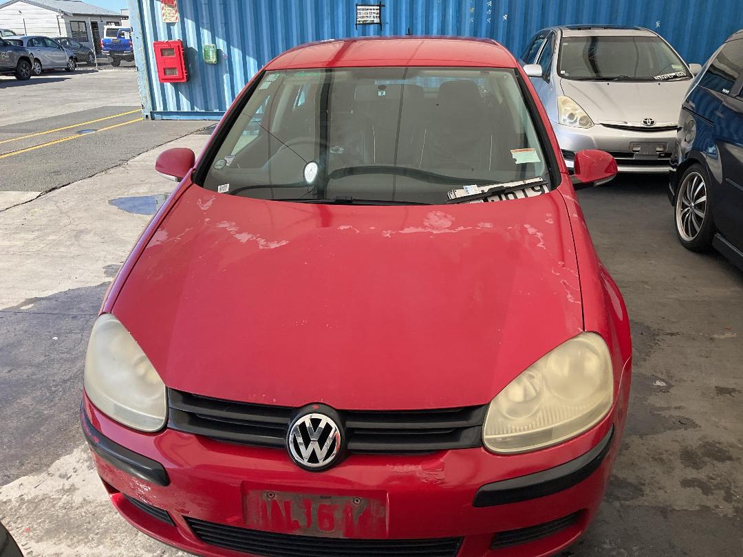 Photo '2' of Volkswagen Golf FSI