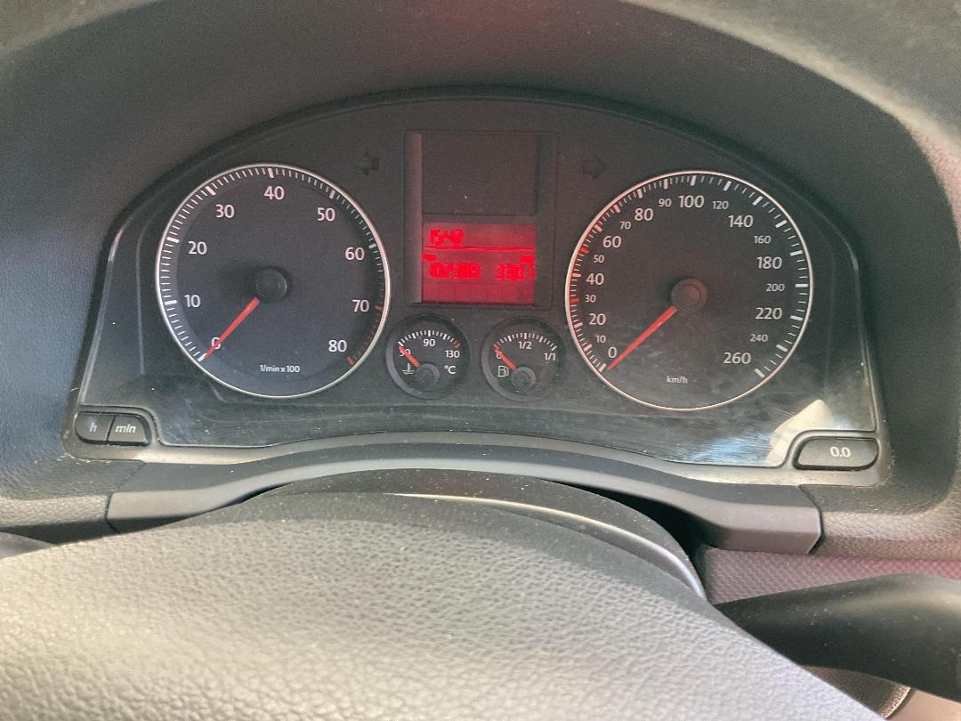 Photo '21' of Volkswagen Golf FSI