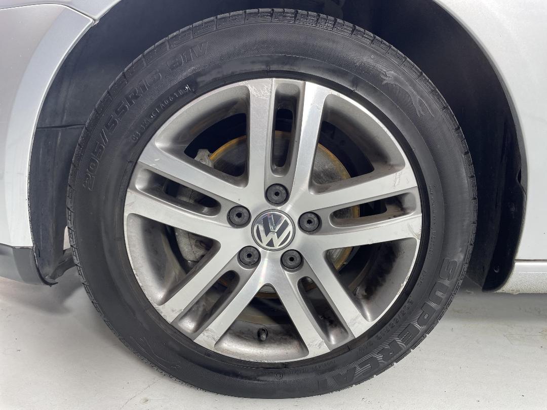 Photo '10' of Volkswagen Jetta Photo '10' of Volkswagen Jetta