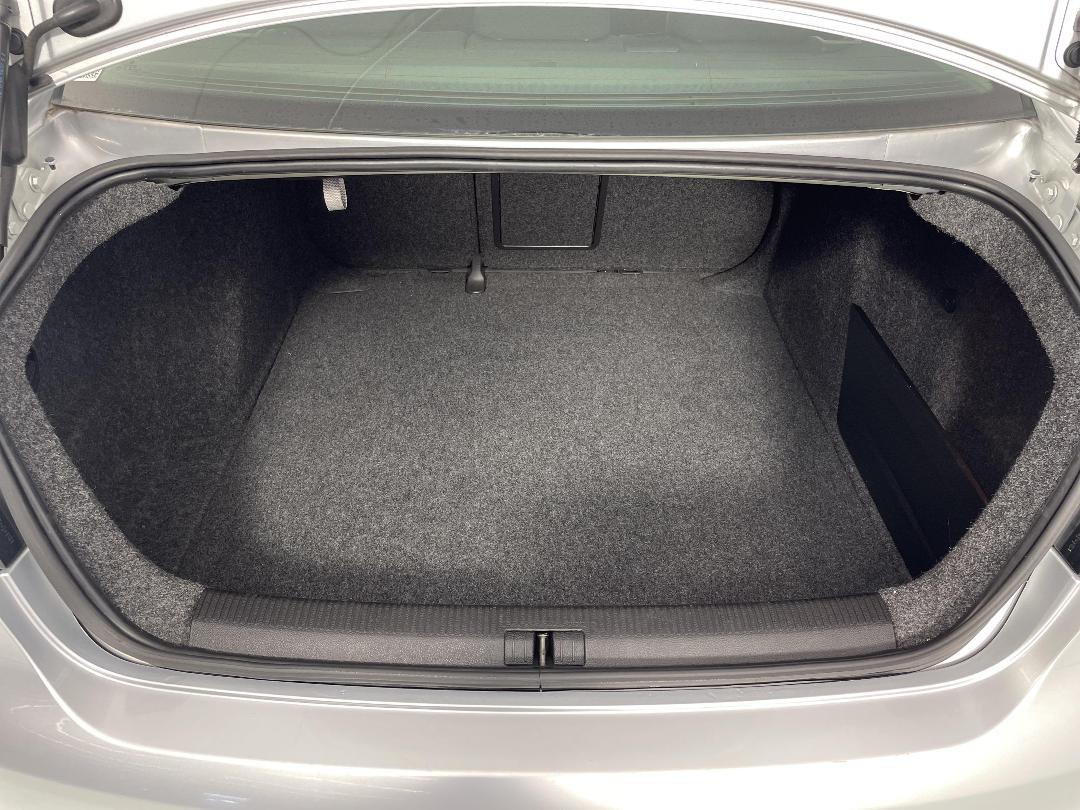 Photo '14' of Volkswagen Jetta Photo '14' of Volkswagen Jetta