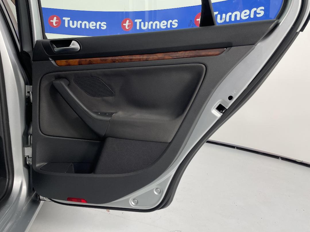 Photo '19' of Volkswagen Jetta Photo '19' of Volkswagen Jetta