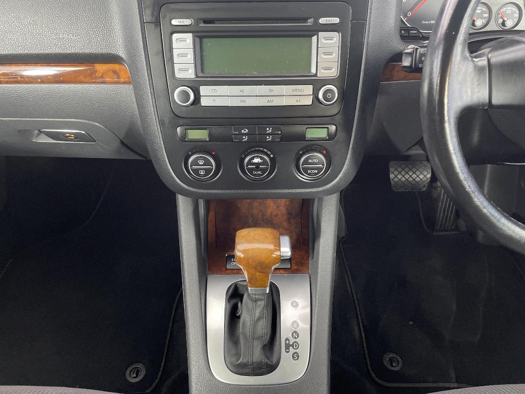 Photo '18' of Volkswagen Jetta Photo '18' of Volkswagen Jetta