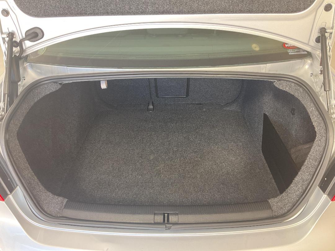 Photo '14' of Volkswagen Jetta