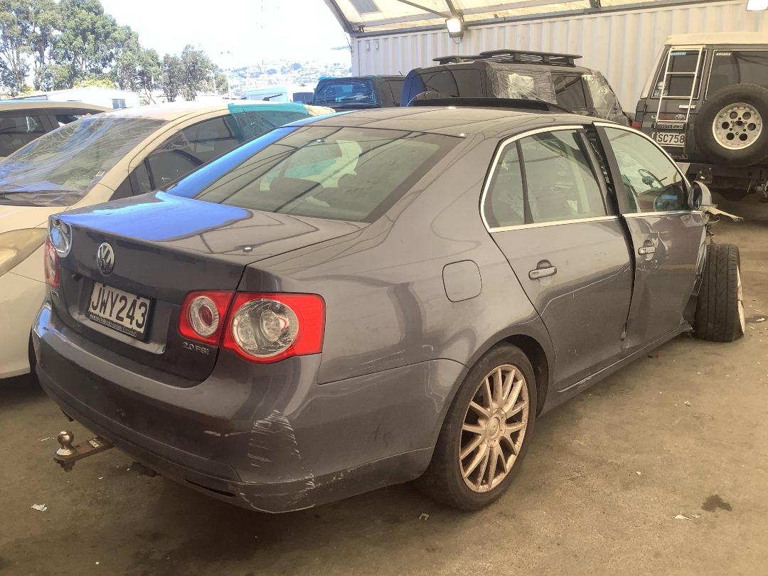 Photo '9' of Volkswagen Jetta 2.0T Photo '9' of Volkswagen Jetta 2.0T