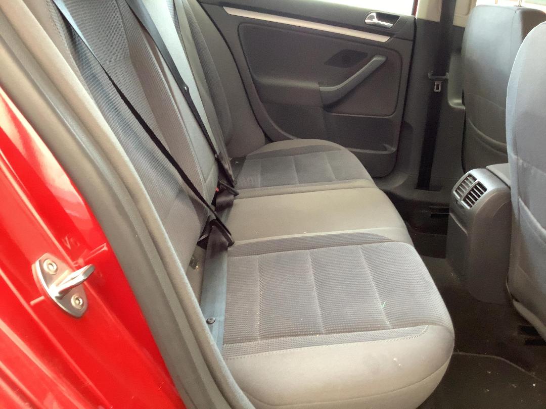 Photo '8' of Volkswagen Jetta FSI TIP