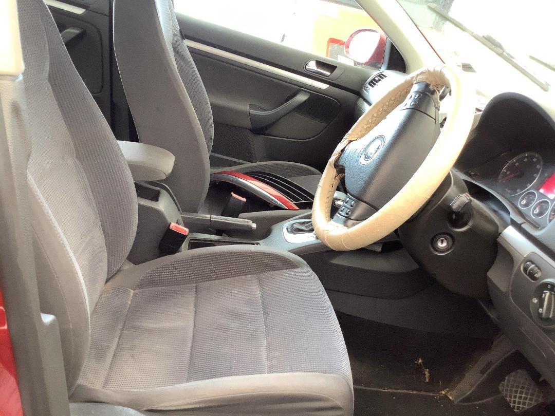 Photo '9' of Volkswagen Jetta FSI TIP