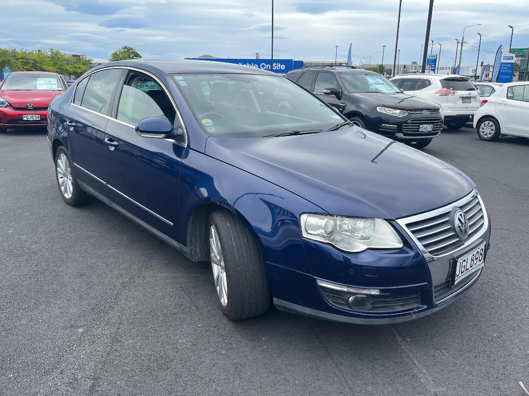 Photo '4' of Volkswagen Passat Photo '4' of Volkswagen Passat