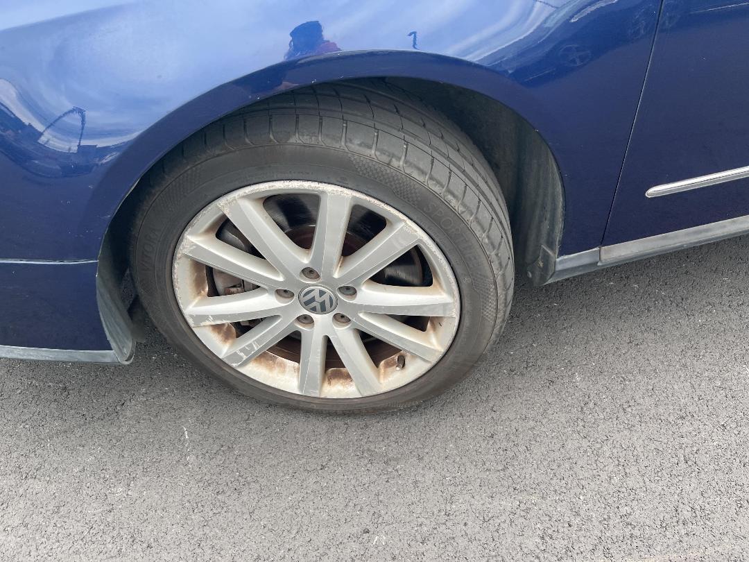 Photo '9' of Volkswagen Passat Photo '9' of Volkswagen Passat